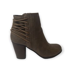 Madden Girl Tan Booties Boots Size 7.5